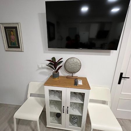 Nuestro Rincon Del Centro Historico Especial Grupos Terraza Parking Gratis 02 Apartment Malaga Exterior photo
